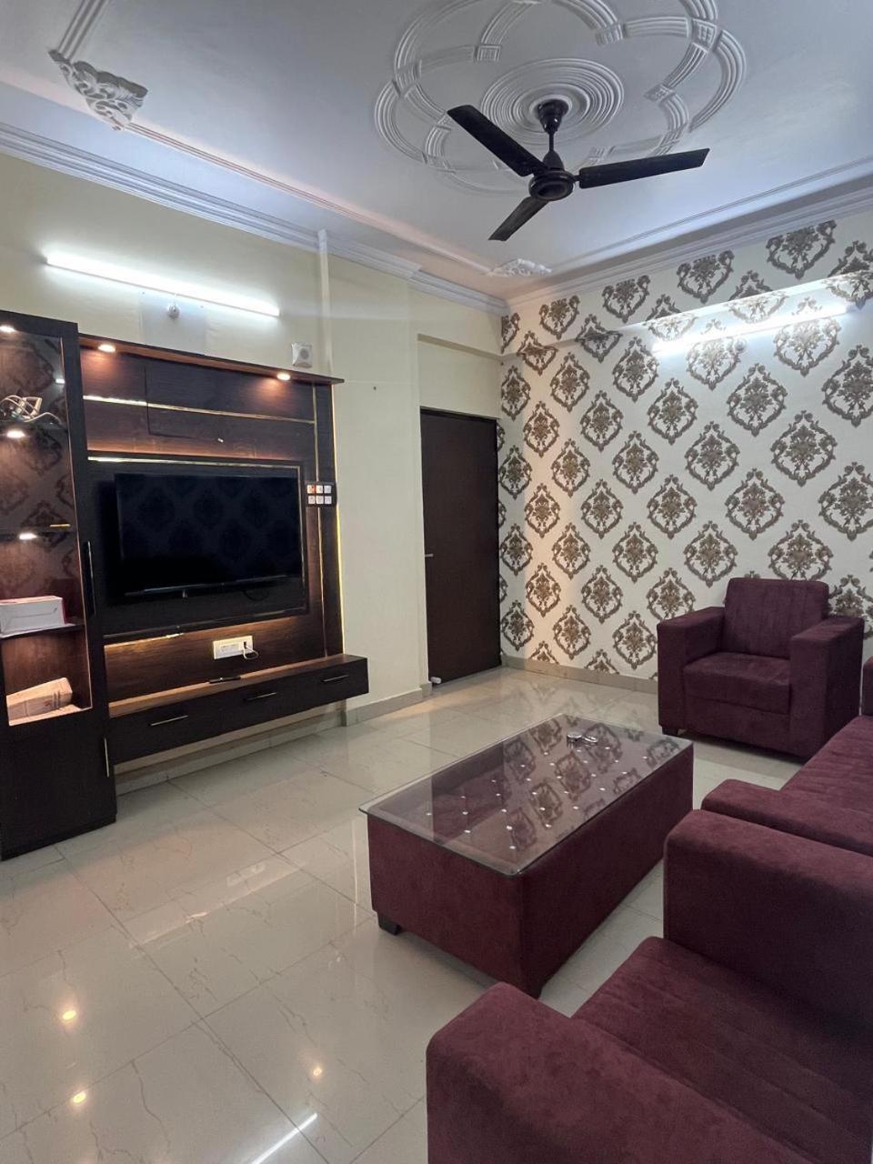 Kashi Anadam Bnb Варанаси Экстерьер фото